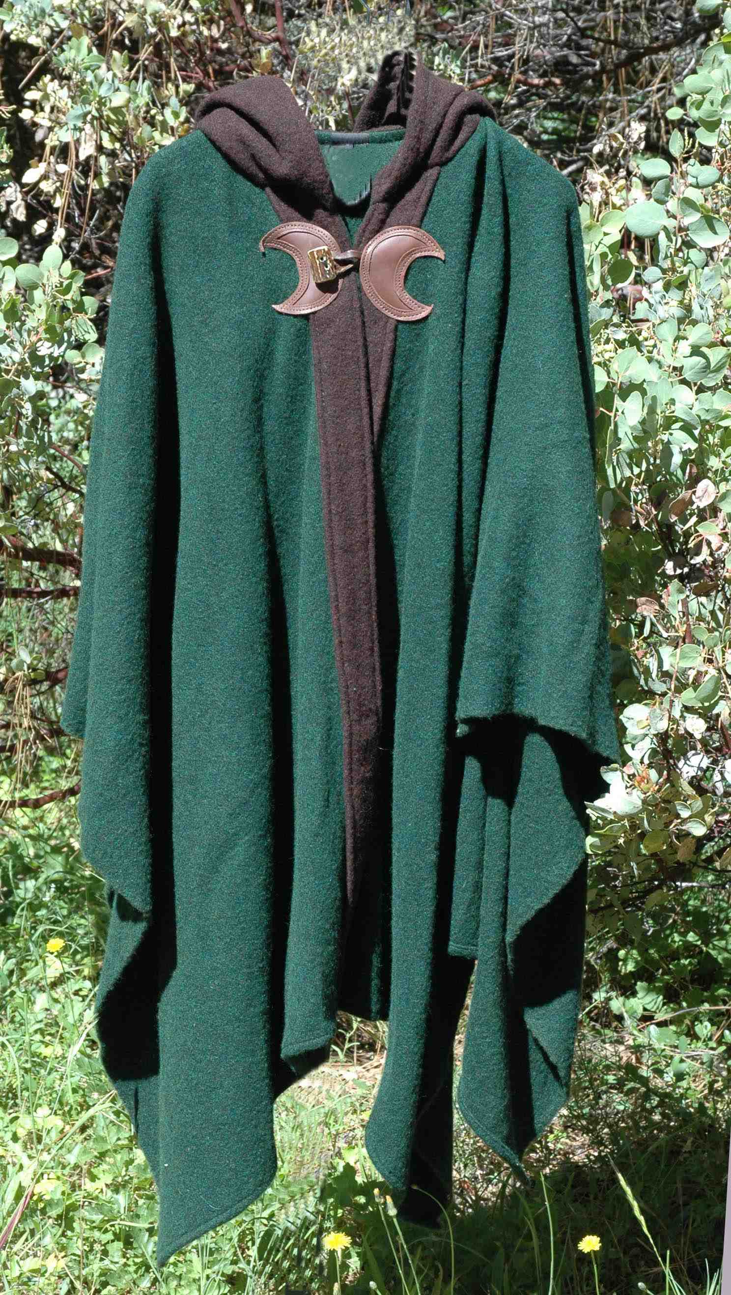 green fur cape